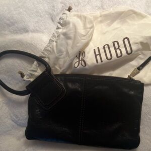 HOBO WRISTLET CLUTCH